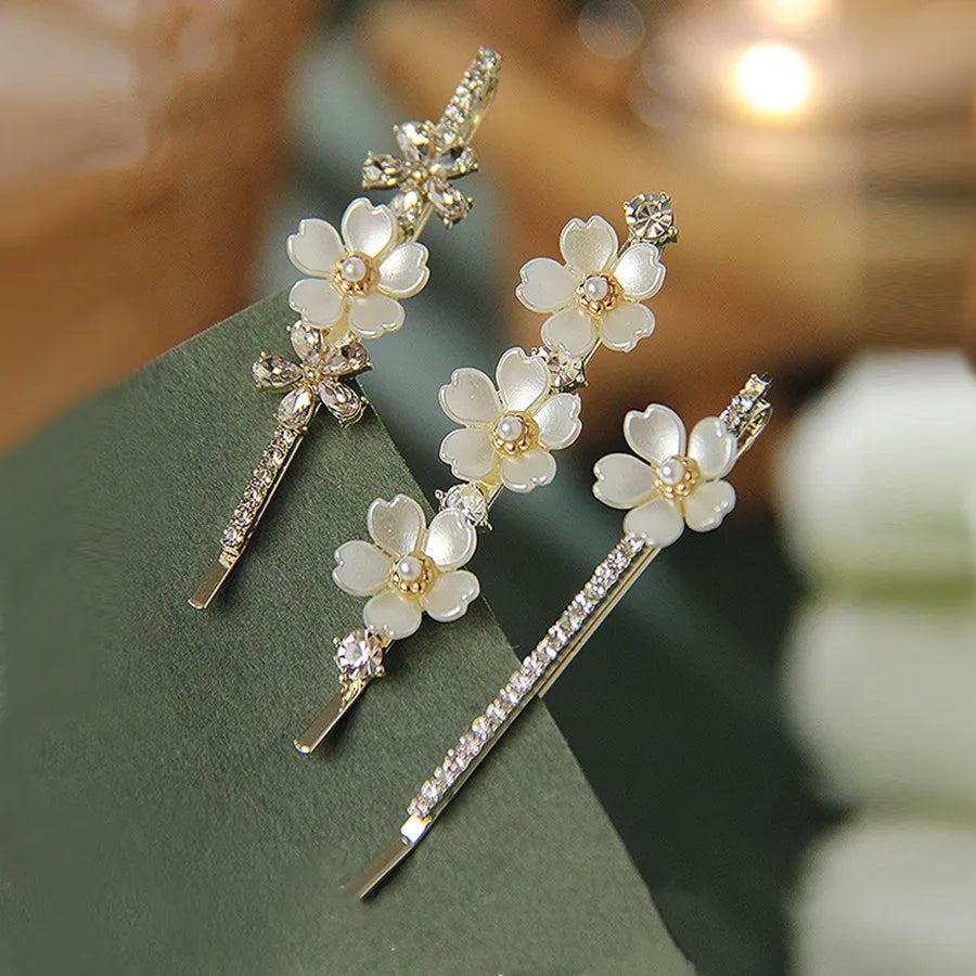 The Min-Ji Floral Bobby Pins silver