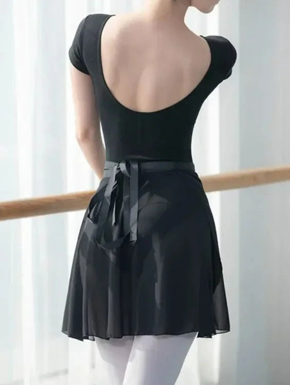 The Lida Leotard black short sleeve
