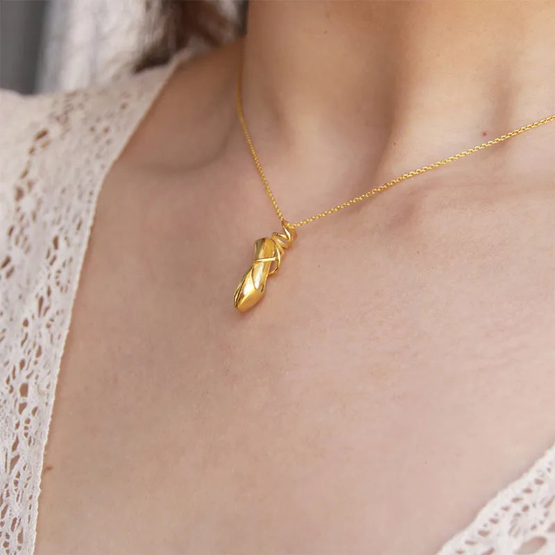 ballet pointe shoe necklace