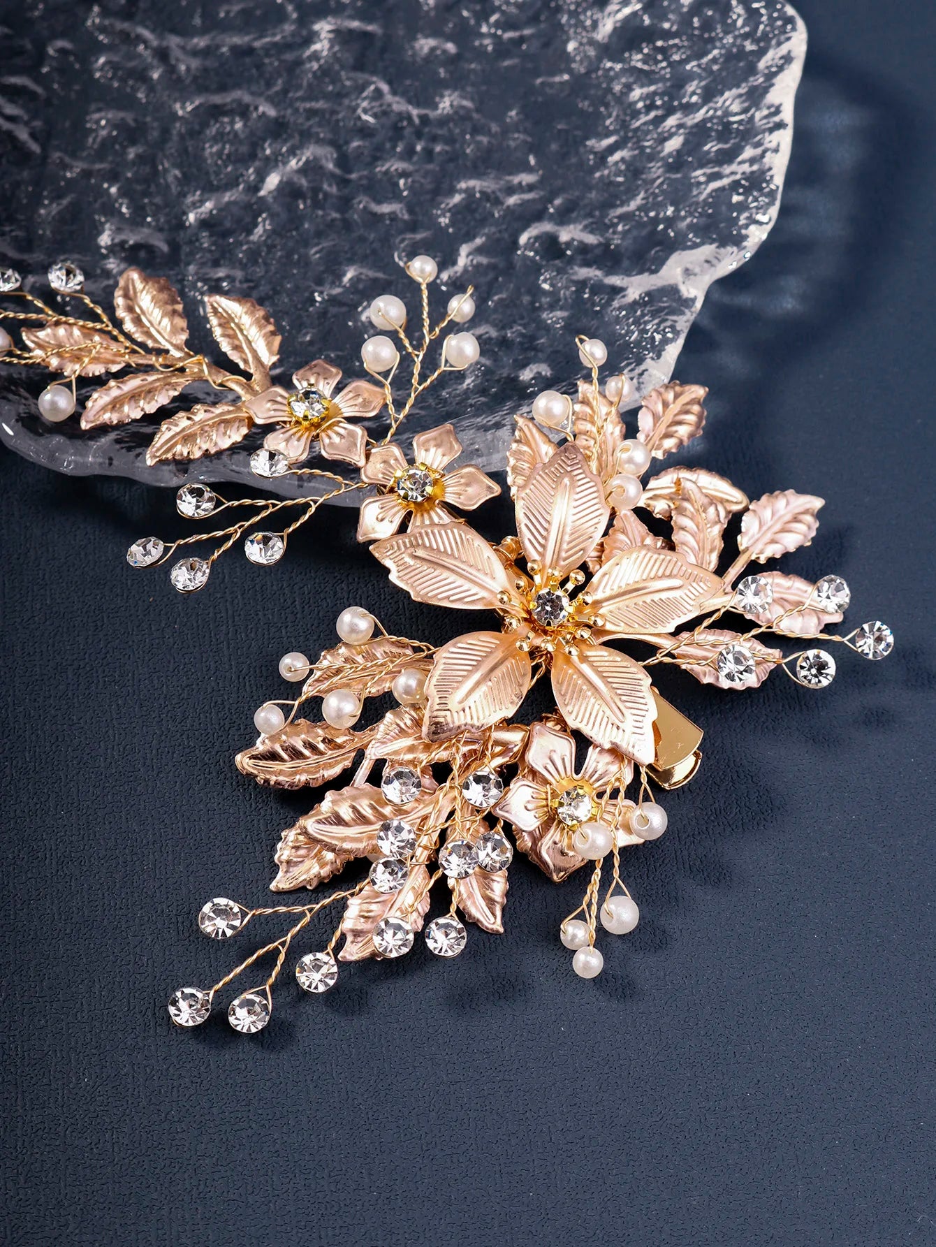 The Catalina Floral Hair Clip