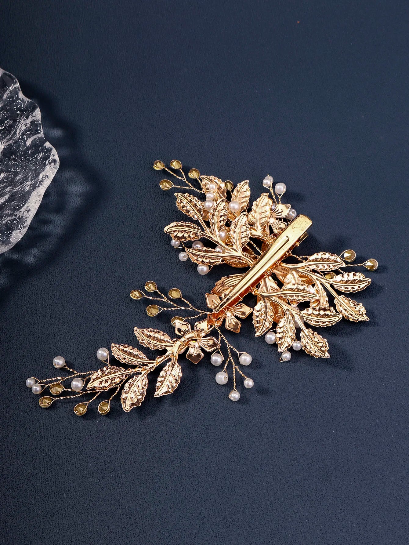 The Catalina Floral Hair Clip
