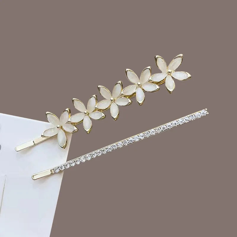 The Min-Ji Floral Bobby Pins white and silver