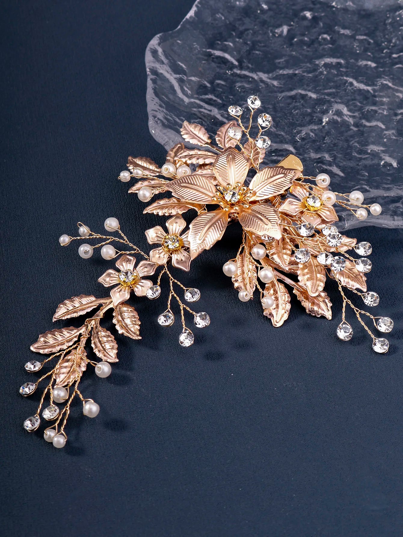 The Catalina Floral Hair Clip gold