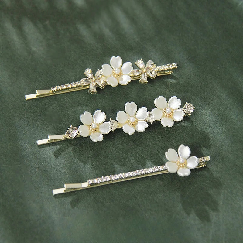 The Min-Ji Floral Bobby Pins silver