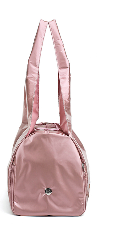 The Pearlescent Dance Bag shiny pink