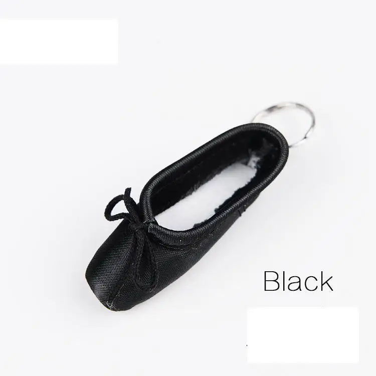 سلسلة مفاتيح حذاء ساتان بوينت - إكسسوارات باليه فريدة من نوعها - Panache Ballet Boutique