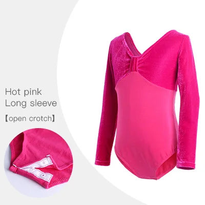 Body feminino de veludo rosa choque com manga comprida na frente e collant