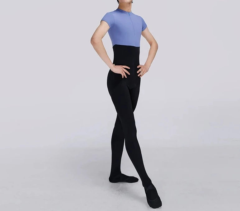 devant d'un danseur de ballet masculin portant une combinaison noire et bleue