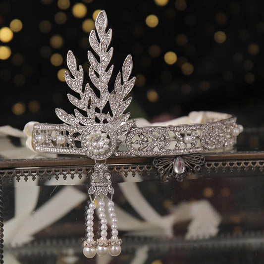 Kristall-Tiara mit baumelnden Perlen für Braut-Hochzeitsballett und YAGP
