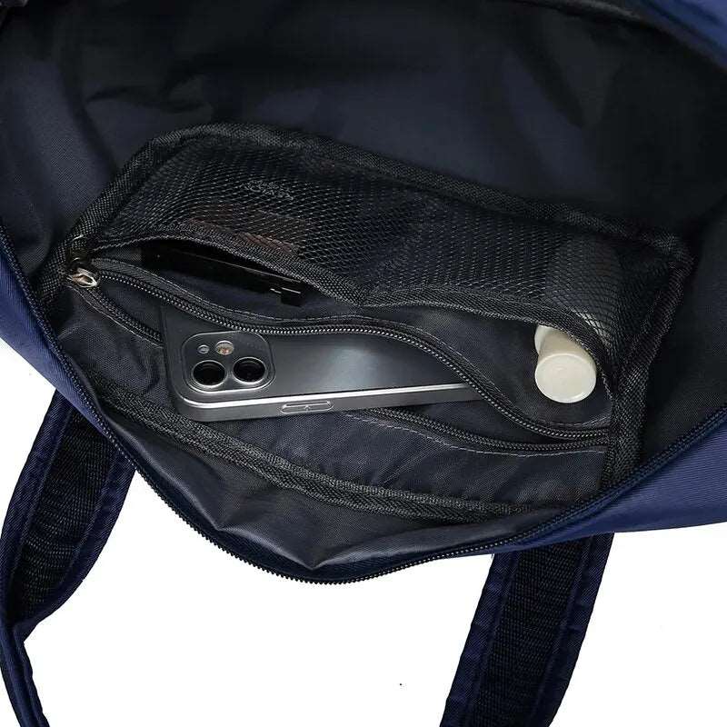Tasche einer dunkelblauen Tanztasche, Sporttasche