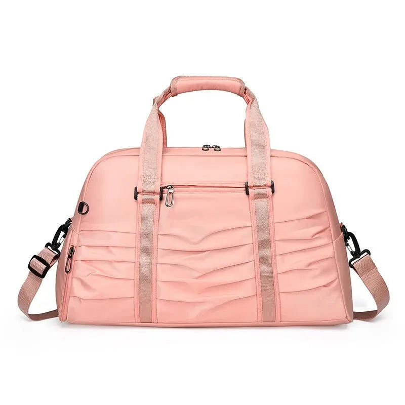 Vorderseite einer rosa plissierten Tanztasche, Sporttasche