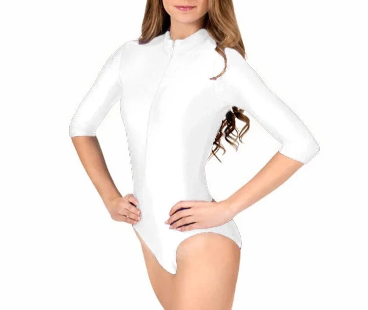 donne che indossano body da balletto in spandex bianco con cerniera sul davanti YAGP