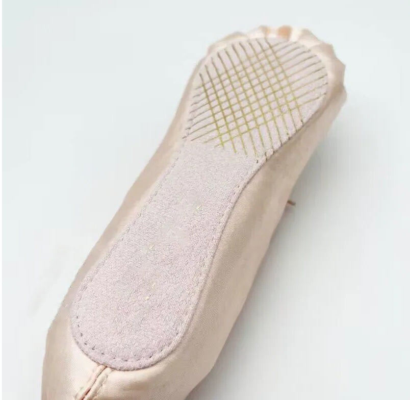 حامل أقلام حذاء Pointe - إكسسوارات الباليه الفريدة - Panache Ballet Boutique